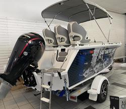 Quintrex 540 Territory Legend
