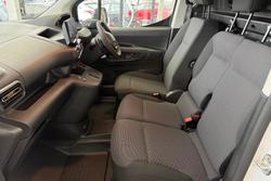 2024 Peugeot
                Partner Pro