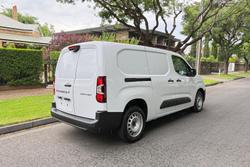 2024 Peugeot
                Partner Pro