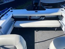 2025 QUINTREX 430 Fishabout