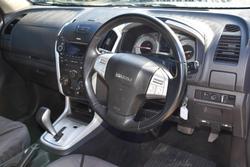 2016 Isuzu
                MU-X LS-M