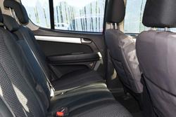 2016 Isuzu
                MU-X LS-M