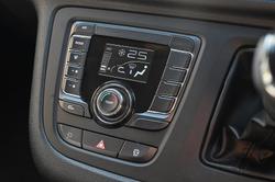 2025 LDV
                G10 