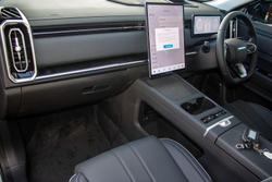 2025 Jaecoo J7 SHS Summit