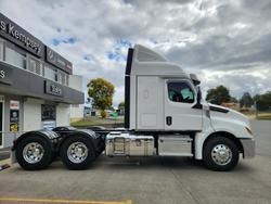 2026 Freightliner Cascadia 126