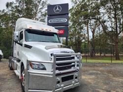 2024 Freightliner Cascadia 126 White