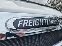 2024 Freightliner Cascadia 126 White