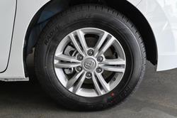 2025 LDV
                G10 