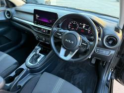2023 Kia
Cerato Sport