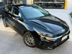 2023 Kia
Cerato Sport