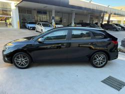 2023 Kia
Cerato Sport