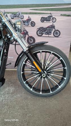 2025 Harley-davidson FXBR BREAKOUT (117) Vivid Black