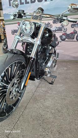 2025 Harley-davidson FXBR BREAKOUT (117) Vivid Black