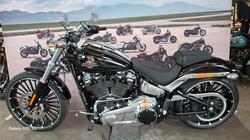 2025 Harley-davidson FXBR BREAKOUT (117) Vivid Black