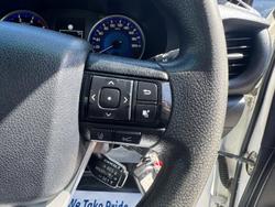 2019 Toyota Hilux SR