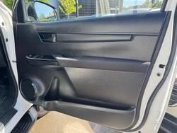 2019 Toyota Hilux SR