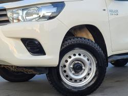 2019 Toyota
Hilux SR
