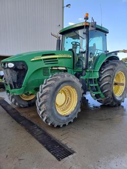 2005 John Deere 7720 Green