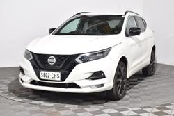 2020 Nissan
                QASHQAI Midnight Edition