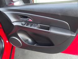 2015 Holden Cruze SRi-V JH Series II MY15 Redhot