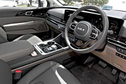 2025 Kia
                Carnival GT-Line HEV