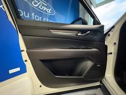 2022 Mazda
CX-5 D35 Akera