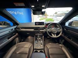 2022 Mazda
CX-5 D35 Akera