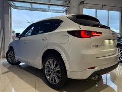 2022 Mazda CX-5 D35 Akera