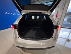 2022 Mazda
CX-5 D35 Akera