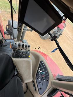 2011 CASE IH Magnum 215 RED