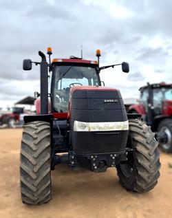 2011 CASE IH Magnum 215 RED