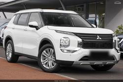 2024 Mitsubishi
                Outlander LS