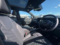 2025 Kia
Sorento HEV GT-Line