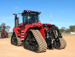 0 CASE IH 715 Steiger Quadtrac RED