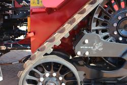 0 CASE IH 715 Steiger Quadtrac RED