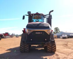 0 CASE IH 715 Steiger Quadtrac RED