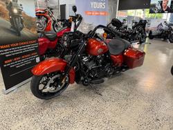 2025 Harley-Davidson Road King Special 114 (FLHRXS) Touring Red