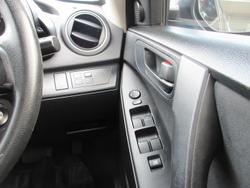 2009 Mazda
3 Neo Sport
