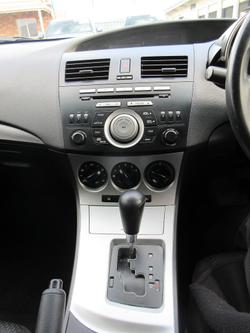 2009 Mazda
3 Neo Sport