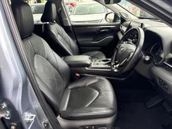 2022 Toyota
Kluger Grande