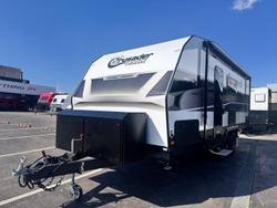 Crusader Musketeer Palace MY25 21'8FT Double Bunk Family VAN