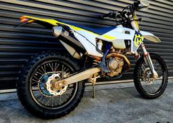2022 Husqvarna FE 450 FE White