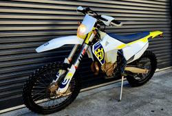 2022 Husqvarna FE 450 FE White