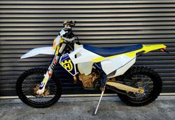 2022 Husqvarna FE 450 FE White