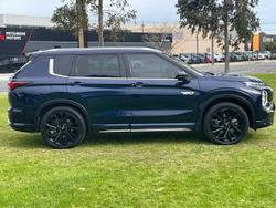 2022 Mitsubishi Outlander PHEV Exceed