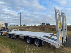 2025 Beavertail Dog Trailer Quad Axle