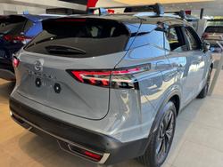 2025 Nissan QASHQAI Ti J12 MY25 Ceramic Grey with Onyx Black Roof