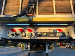 2016 Maxitrans St3 45' Semi Rear Mount Crane
