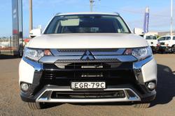 2019 Mitsubishi
Outlander LS