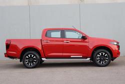 2025 Mazda
                BT-50 XTR